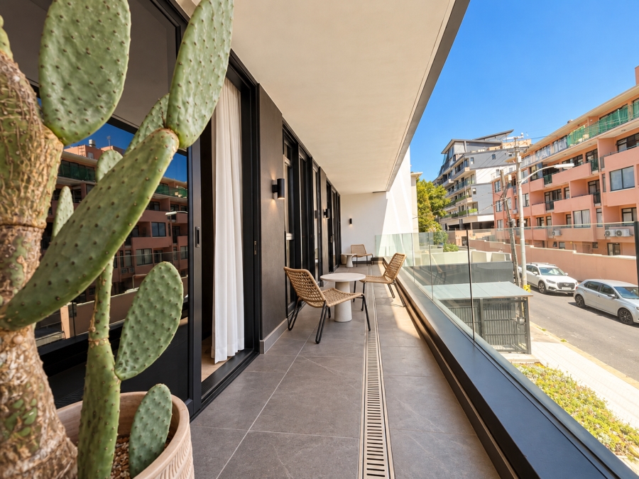 2 Bedroom Property for Sale in Sea Point Western Cape